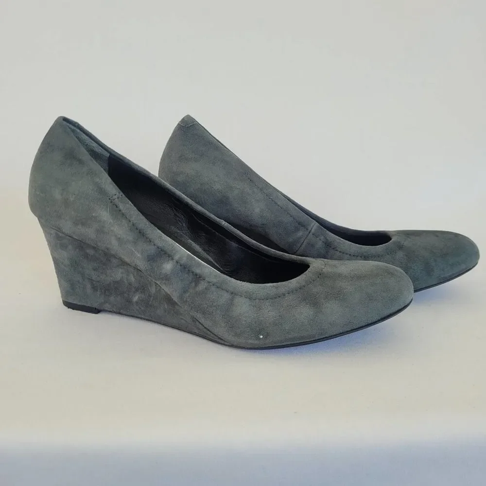 Vionic Camden women's gray suede slip on wedge heel shoe size 10